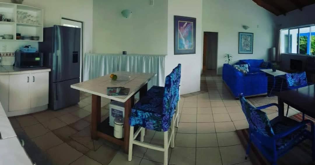 Are Tamareni 2Br Beach Cottage Or River Studio Аваруа Стая снимка