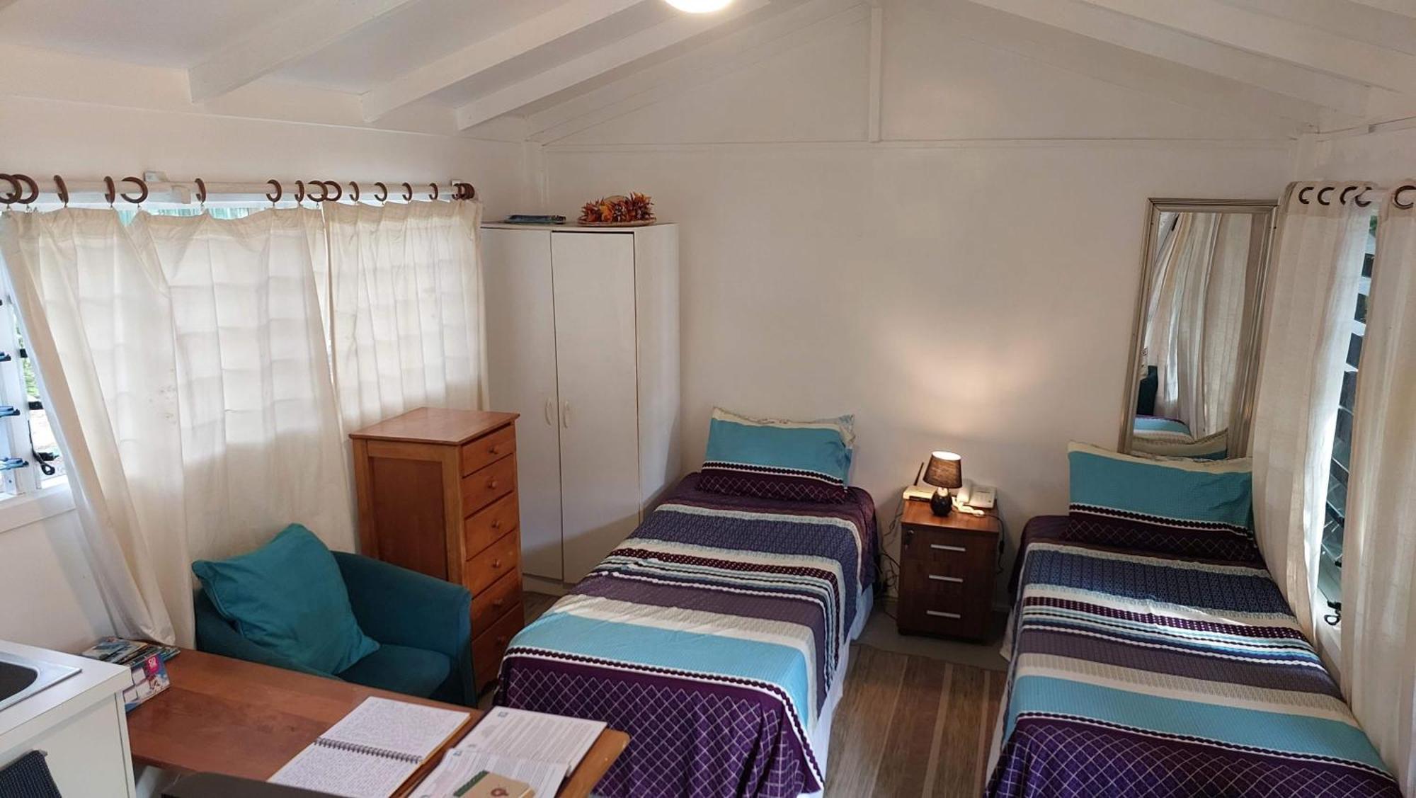 Are Tamareni 2Br Beach Cottage Or River Studio Аваруа Стая снимка